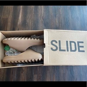 Yeezy Slide Core